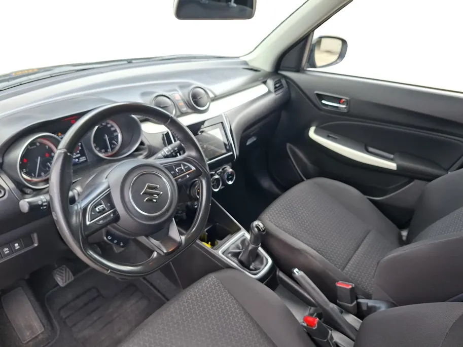 Suzuki Swift 1.0 Stijl Smart Hybrid 112 PK | Dealeronderhouden | Navigatie | Achteruit rij camera | Lichtmetalen velgen