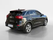 Kia e-Niro DynamicPlusLine 64 kWh | Navigatie | Panoramadak | Apple Carplay/Android Auto | Adaptieve Cruise Control | Stoel/Stuurverwarming | Lichtmetalen Velgen |