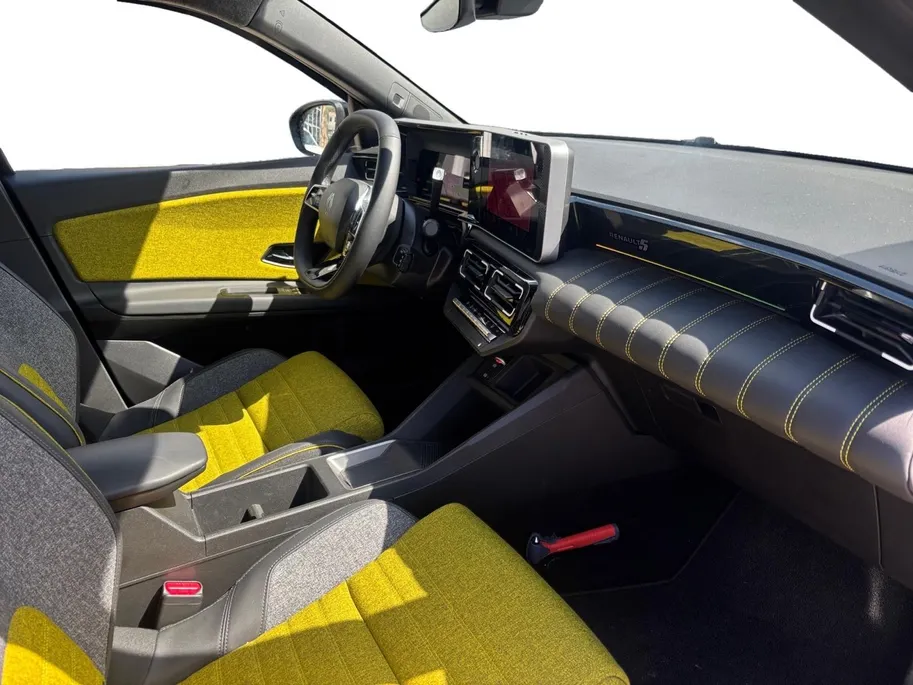 Renault 5 comfort range iconic cinq 52 kWh AUTOMAAT NAVI AIRCO CAMERA ADAPTIEVE CRUISE CONTROLE STOELVERWARMING STUURVERWARMING APPLECARPLAY ANDROID AUTO !!!LET OP DEMO VRAAG NAAR DE KMSTAND!!!