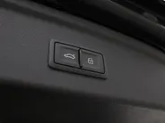 Audi A3 Sportback 45 TFSIe 272pk S-tronic S edition Competition · Panoramadak · Sonos Audio · Camera · Head-Up · Apple/Android Car Play · 18'' Inch · Garantie t/m 28-09-2030 of 100.000km