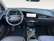Kia Niro 1.6 GDi Hybrid DynamicLine Edition | Elektrisch Verstelbare Bestuurdersstoel | Dodehoekdetectie | Apple Carplay / Android Auto | Navigatiesysteem | Licht + Regensensor | Parkeersensoren Voor + Achter | Camera Achter | Cruise Control Adaptief | Rijstrookse
