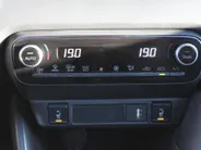 Mazda 2 Hybrid 1.5 Select | Airco | Navi | Cruise | PDC | Head-up display | Camera |