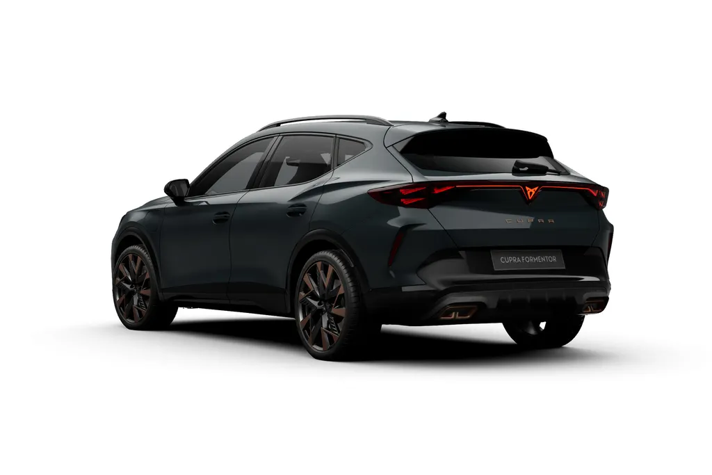 CUPRA Formentor VZ Performance | Digitaal instrumentenpaneel (Virtual Cockpit) | Draadloze Apple CarPlay™, Android Auto™ | Elektronisch Sperdifferentieel (XDS)