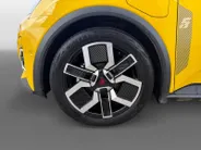 Renault 5 Comfort Range Techno 52 kWh Automaat | SoH 99% | 1e eigenaar | Navi | Camera | Parkeersensoren | Apple CarPlay/Android Auto | Adaptive Cruise Control | Licht & Regen Sensor | Lichtmetalen Velgen | Full LED |