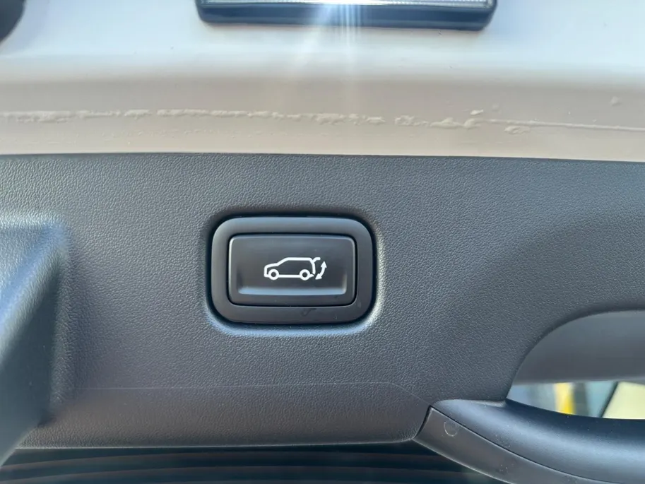 Kia EV4 Plus Advanced 58.3 kWh | Harman Kardon | Lederen Bekleding | panorma Schuif/Kanteldak | fabrieksgarantie t/m 3-2033 + 3x 1 jaar