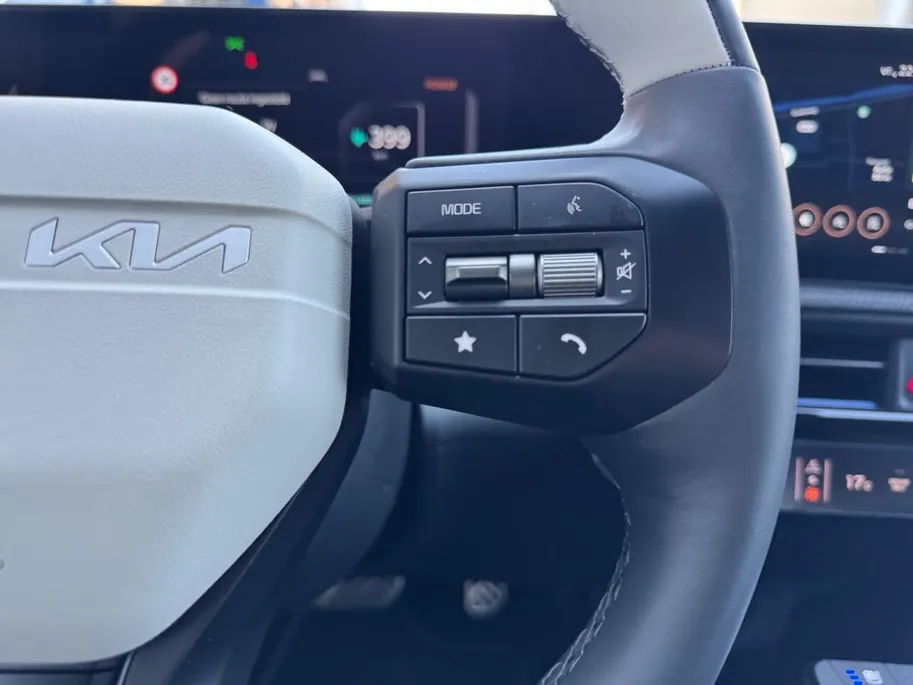 Kia EV6 GT-Line Business Edition 84 kWh | Two Tone | Climate control | Stoel verwarming + ventilatie voor | Elektrische voorstoelen met geheugen | 800V systeem