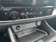 Nissan X-Trail Tekna | Navigatie | Schuif-/ Kanteldak | Stoelverwarming voor & achter | 360 camera | Apple Carplay/ Android Auto | Geheugenfunctie voorstoelen | Elektrische Kofferbak |