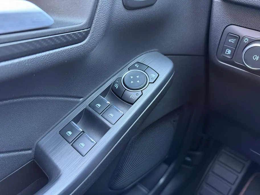 Ford Kuga 2.5 PHEV ST-Line X | Trekhaak | 2100 KG Trekgewicht | Adaptieve Cruise Control | Dodehoek Detectie | AGR-Stoelen | Winter Pack |
