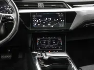 Audi e-tron 55 408pk Quattro S edition 95 kWh · SOH 95,6% · Panoramadak · 360 Camera · B&O Audio · Stoelverwarming · Luchtvering · 21'' Inch ·