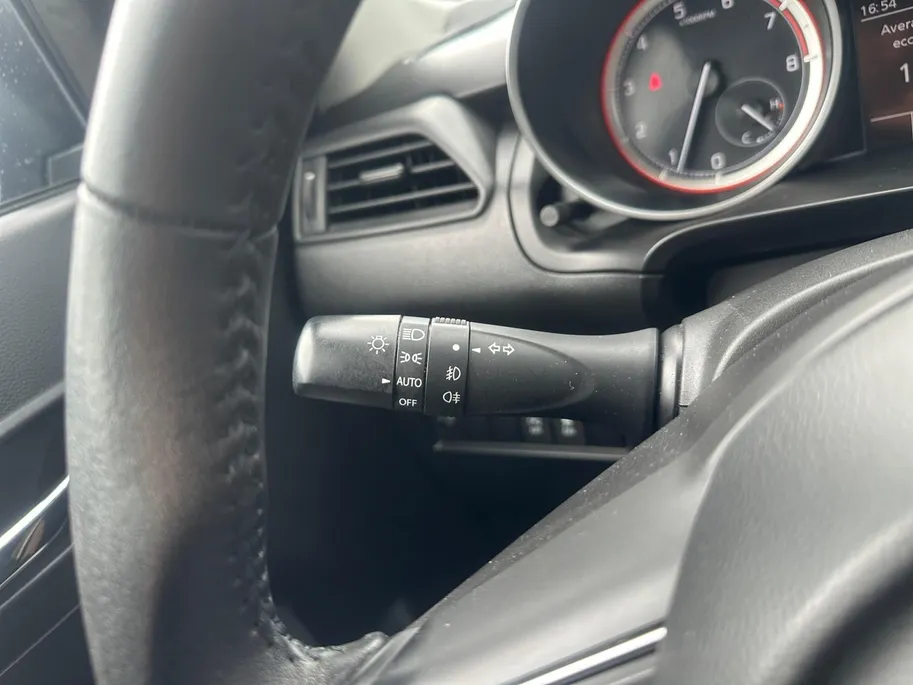 Suzuki Swift 1.2 Select Smart Hybrid | SPORT UITLAAT | SIDE SKIRTS | SPOILER | 17' VELG |