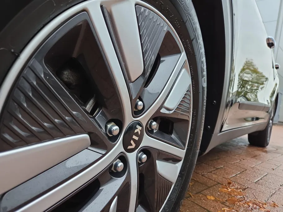 Kia Niro 1.6i Hybrid DynamicLine | 1e Eigenaar | Automaat | Camera | Carplay | navigatie | Cruise Control Adaptief | 12 Maanden BOVAG Garantie |