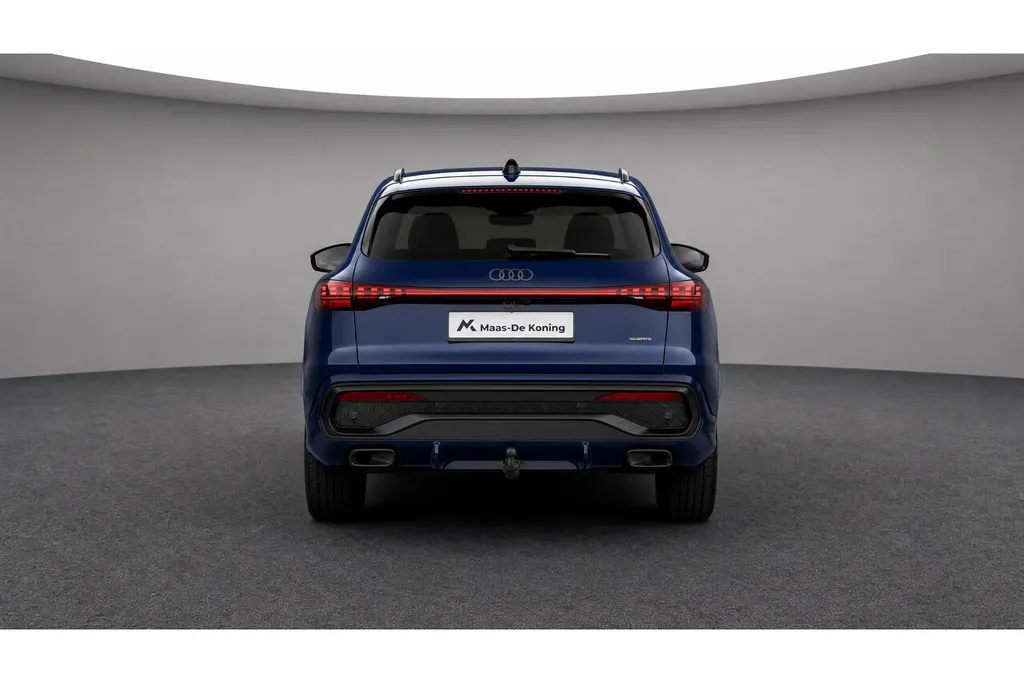 Audi Q5 2.0 TFSI e-hybrid quattro S edition 299 PK · Tech plus · MMI bijrijdersdisplay · Trekhaak elek. wegklapbaar