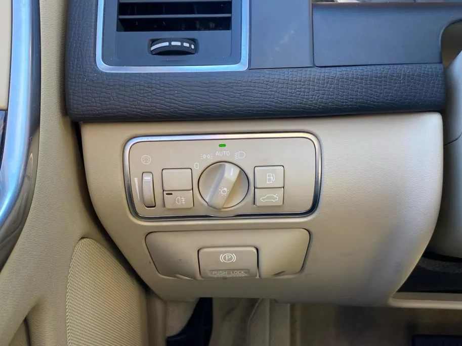 Volvo XC60 2.0 T5 Automaat Summum Luxury Line | Inscription Line | Pano Dak | NL-Auto | NAP | Trekhaak | Memory Seats | 20'| Camera | Stoelverwarming | Cruise Control | Navigatie | etc.