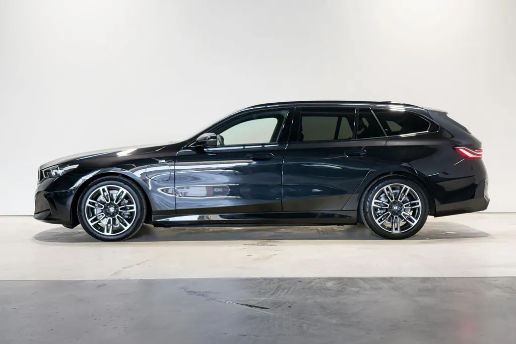 BMW 5 Serie Touring 530e Innovation Pack M Sportpakket