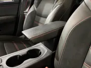 Renault Arkana 145PK E-Tech Hybrid R.S. Line Automaat | 9,3' Navi | Camera | Climate Control | Adaptive Cruise Control | Stoel + Stuurwiel verwarming | Apple CarPlay/Android Auto | Parkeersensoren | Lichtmetalen Velgen |