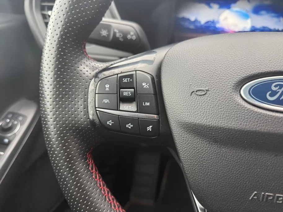 Ford Kuga 2.5 PHEV ST-Line | Winter Pack | Elektr. Achterklep | Achteruitrijcamera | Dodehoek detectie | Adapt. Cruise Control | 12 maanden garantie! |
