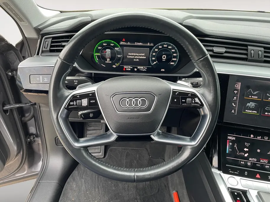 Audi e-tron e-tron 50 quattro Launch edition 71 kWh | SOH 86% | Trekhaak | Elek. stoelverstelling | Navi | Camera