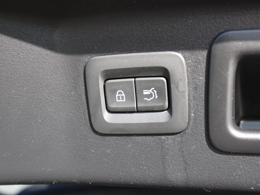 Mazda CX-80 2.5 e-SkyActiv PHEV Homura Plus | Trekhaak | Stuur-/stoelverwarming + ventilatie | 360 Camera | Schuifdak | Elek. stoelverst. | 20' LM | Leer | 7-zits |