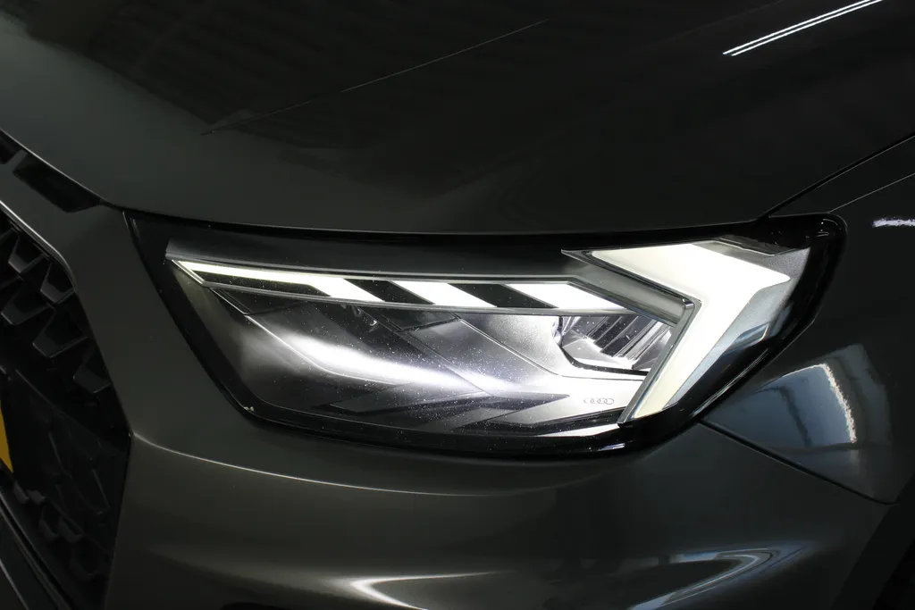 Audi A1 Sportback 25 TFSI S edition / Full Led / 17'' LMV / Carplay / Android auto / PDC achter /