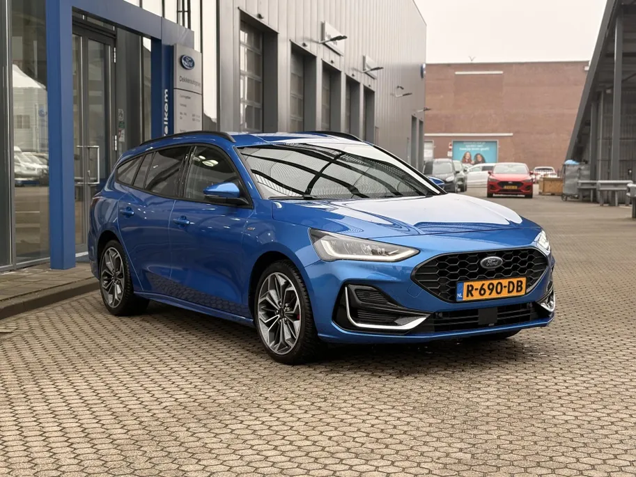 Ford Focus Wagon 1.0 EcoBoost ST Line 125 PK WINTER PACK I LEDEREN BEKLEDING I APPLE CARPLAY / ANDROID AUTO I ' 18 ' VELGEN I