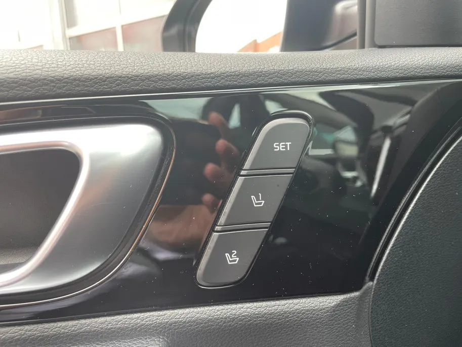 Kia Ceed Sportswagon 1.0 T-GDi ExecutiveLine | Navigatie| Climate Control| Cruise Control| Stoel verwarming| Stuur verwarming| Camera| elec. stoel met geheugen| JBL speakers| Schuif en kanteldak!