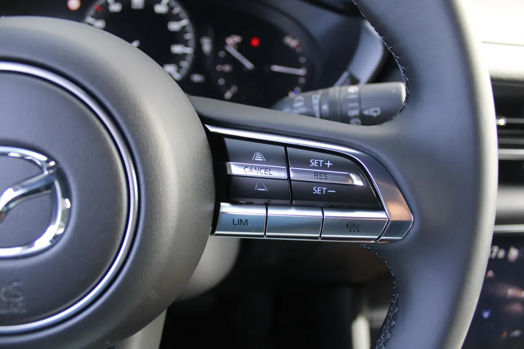Mazda MX-30 e-SkyActiv EV 145PK Advantage Modern 36 kWh | Stoelverwarming | HUD | Dodehoek detectie | Elek. stoelverstelling | LED | 18' LM | Camera |