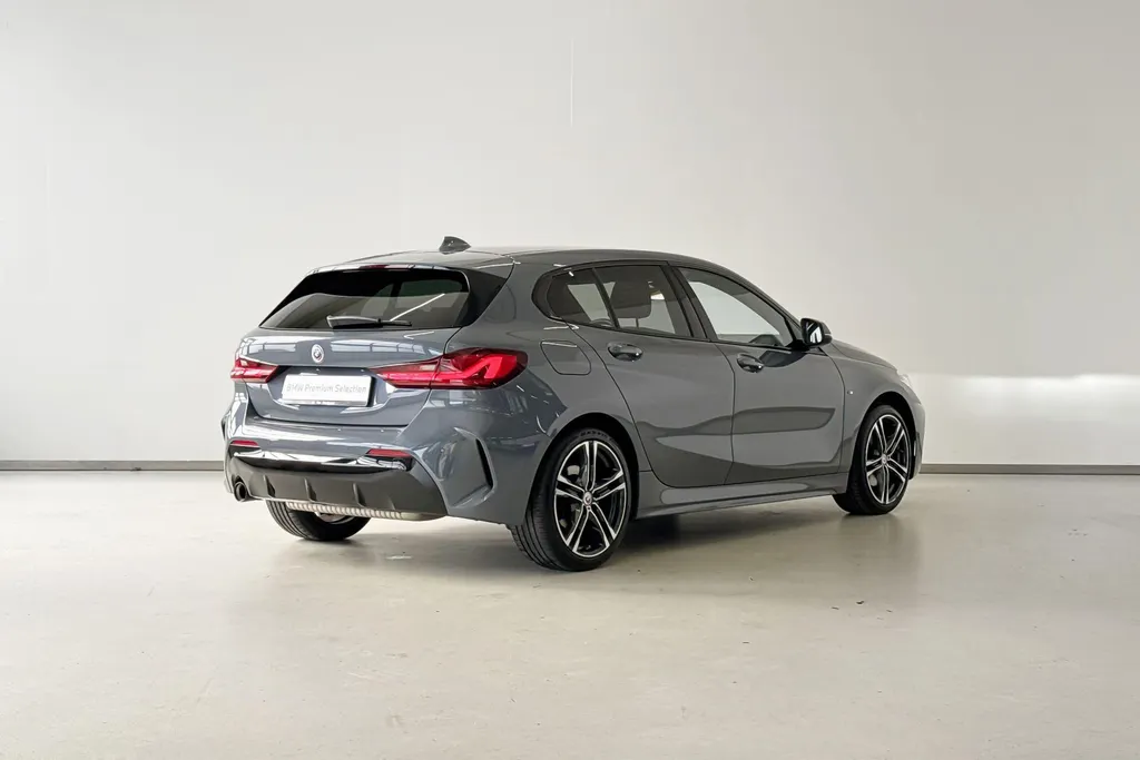 BMW 1 Serie 118i Introduction Edition