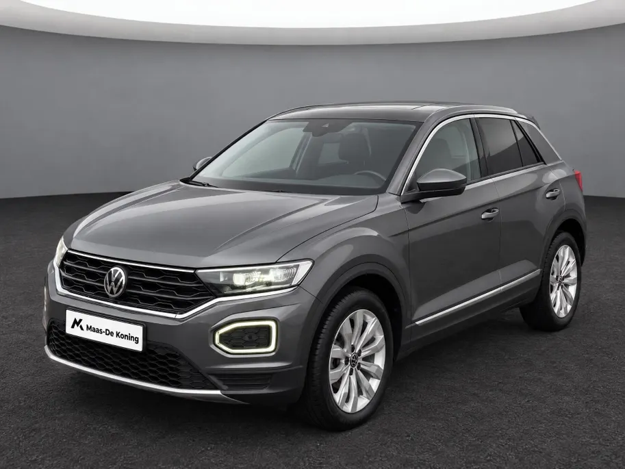 Volkswagen T-Roc 1.5TSI/150PK DSG Sport · Trekhaak · Apple/Android Car Play · Stoel- & stuurverwarming · Camera