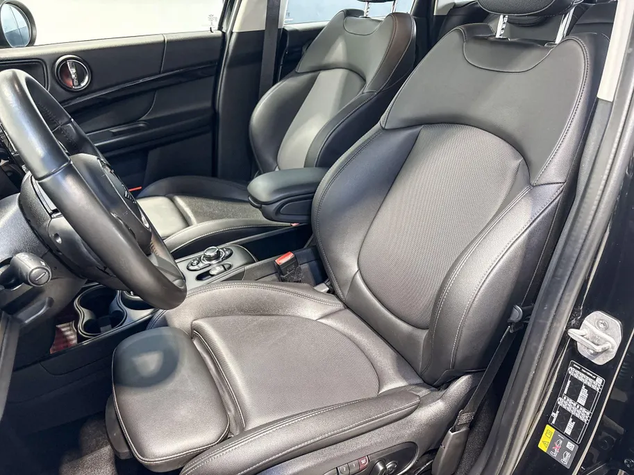 MINI Countryman Cooper SE ALL4 Essence