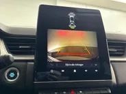 Renault Captur 1.6 E-Tech PHEV 160 Intens | Groot Scherm + Navigatie | Parkeercamera | Cruise Control