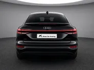 Audi Q6 e-tron Sportback Advanced edition 83 kWh 252 PK · Sportstoel lederen bekleding · Winterpakket · Trekhaak elek. wegklapbaar