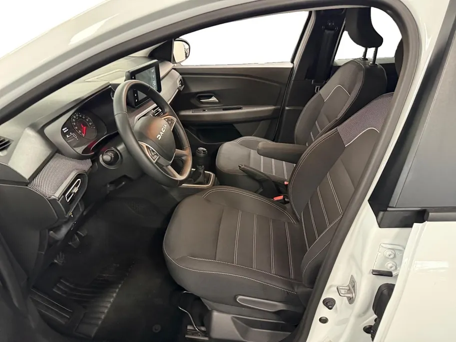 Dacia Sandero 1.0 TCe JOURNEY AIRCO APPLE CARPLAY ANDROID AUTO CRUISE CONTROLE APPLE CARPLAY ANDROID AUTO ZEER MOOIE AUTO