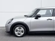 MINI Cooper 5-deurs Cooper C Essential