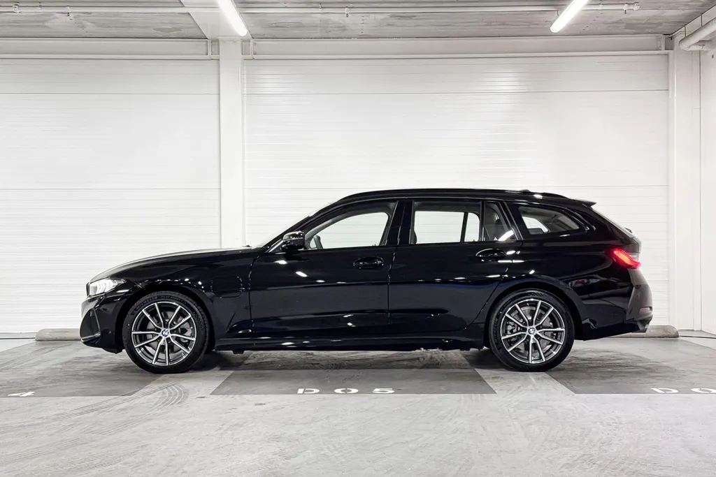 BMW 3 Serie Touring 330e