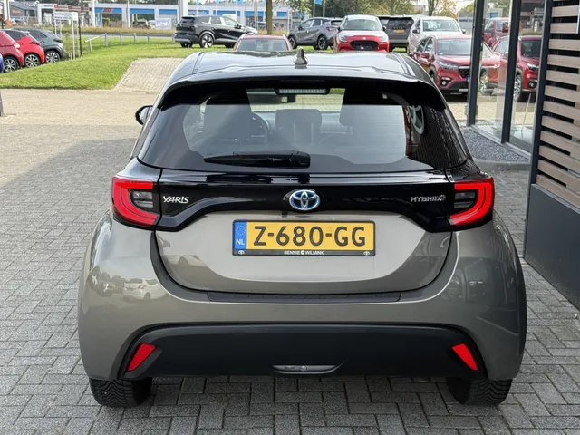 Toyota Yaris 1.5 Hybrid Dynamic | Keyless | Stoelverwarming | Adapt. Cruise