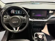 Kia e-Niro DynamicLine 64 kWh NAVIGATIE | CLIMATE CONTROL | CRUISE CONTROL | APPLE CARPLAY & ANDROID AUTO | ACHTERUITRIJCAMERA