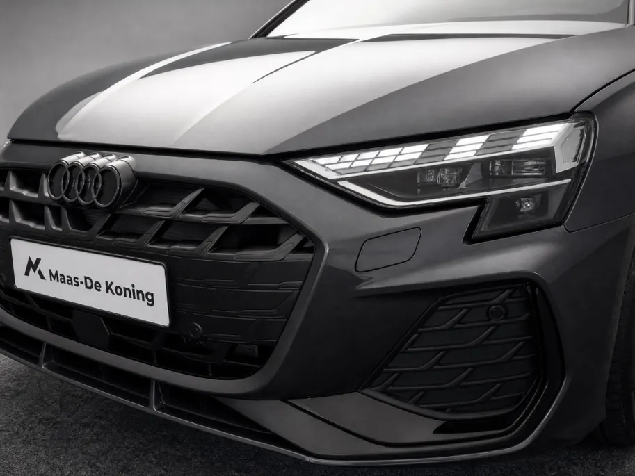Audi A3 Sportback 40 TFSI e S edition 204 PK · Glazen panoramadak · SONOS premium 3D · Lichtpakket pro ambient light · MEGA Sale