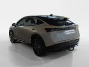 Nissan ARIYA Evolve 66 kWh | 22KW Lader| Afneembare trekhaak| Apple carplpay& Android auto| 360grd Camera| Stoelverwarming en verkoeling| Elektrisch verstelbare stoelen| Luxe bekleding| Dealer onderhouden|