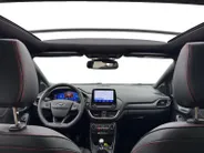 Ford Puma 1.0 EcoBoost Hybrid ST-Line X | Schuif & kantel dak! Apple Carplay/Android Auto | Adaptive Cruise Control | Achteruitrijcamera | BLISS | Driver Assistance Pack | Panormadak | Winter Pack | Trekhaak | B&O | 12 Maanden BOVAG Garantie |