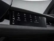Audi Q6 e-tron Sportback S edition performance 306pk 100 kWh · SOH 97,8% · Panoramadak · Wegklapbare Trekhaak · 360 Camera · Stoelverwarming voor+achter · Bijrijder Display · 19'' Inch · Garantie t/m 10-08-2030 of 100.000km