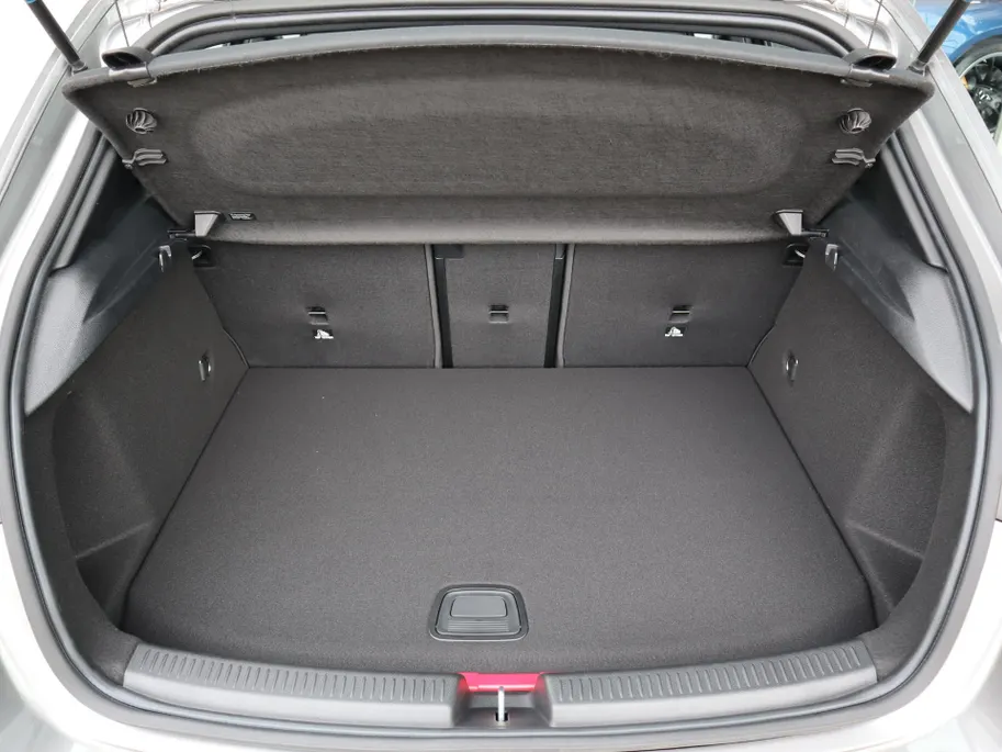 Mercedes-Benz A-Klasse 250 e Business Solution AMG