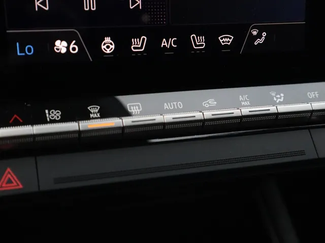 Mitsubishi Grandis 1.8 HEV Instyle Panodak | Harman Kardon | Leder