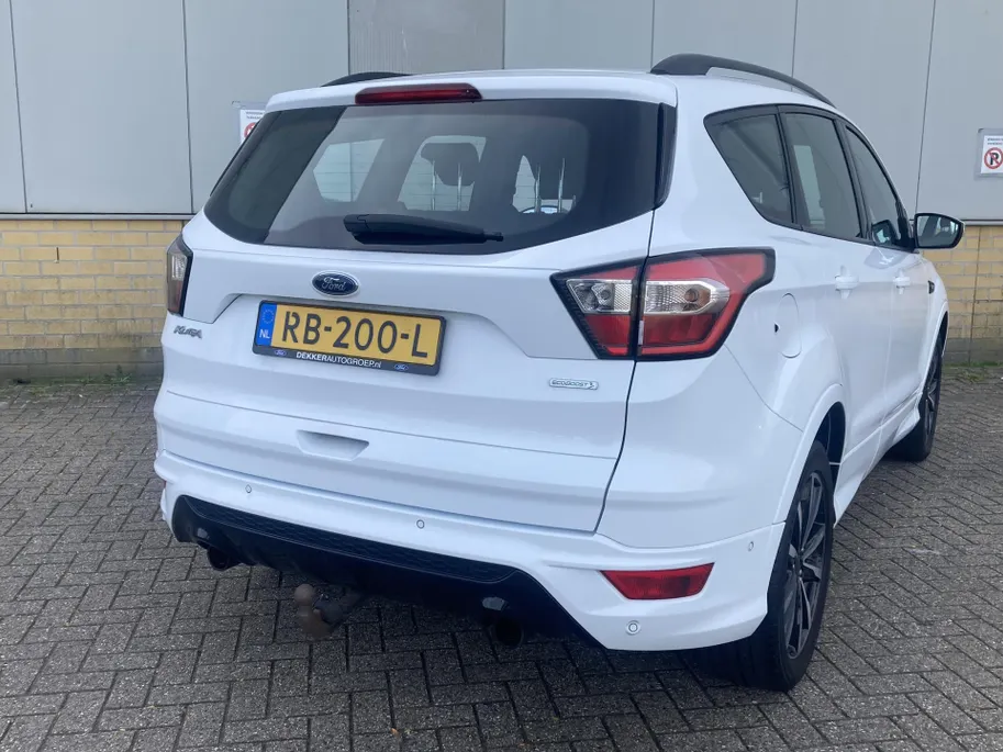 Ford Kuga 1.5 EcoBoost 150 pk ST Line afneembare - trekhaak - voorruitverwarming - groot navi