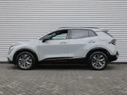 Kia Sportage 1.6 T-GDi Hybrid Dark Edition | Stuur-/stoelverwarming v+a | Camera | Elek. stoelverstelling | 18' LM | Cruise adapt. | Navi | Clima | Half leer/suède |