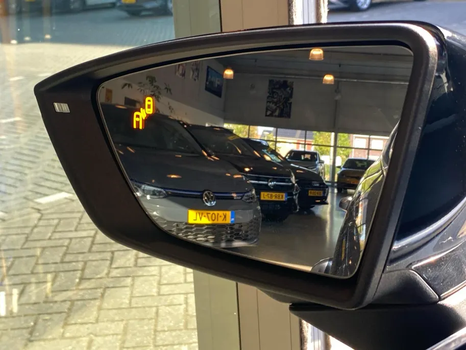 SEAT Arona 1.0 TSi 116pk FR Business Intense Trekhaak | CarPlay | Navi | Cruise | Two-Tone | Clima | Camera | Etc.