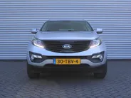 Kia Sportage 2.0 X-ecutive Plus Pack | Trekhaak | 17' LM | Parkeersensor achter | Half leer/stof | Navi Pioneer incl. Apple CarPlay/Android Auto | Cruise | Clima | Automaat |