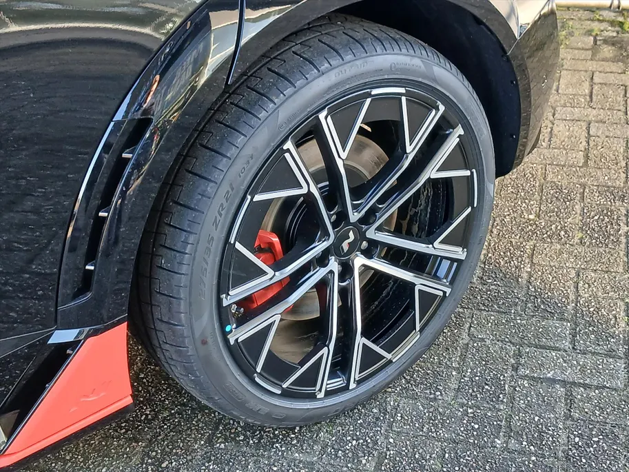 Hyundai IONIQ 5 84 kWh N Vision AWD 650pk || SNEL LEVERBAAR!!