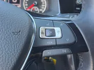 Volkswagen Polo 1.0 TSI Highline | Adaptieve Cruise | Climate | Bluetooth | DAB | Licht Metalen Velgen