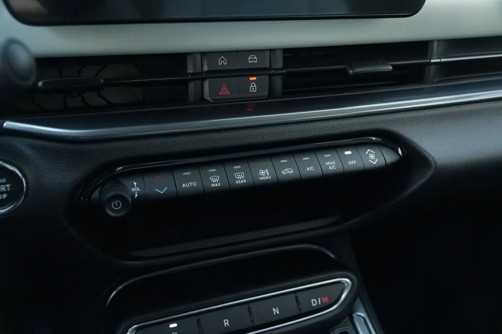 Fiat 600e La Prima 54 kWh | Leder | Navi | Camera | Carplay | 18'