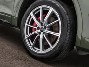 Audi Q5 Sportback 50 TFSIe 299pk S edition Competition · Camera · Inklap. Trekhaak · Matrix LED · Dodehoeksensor · Stuur- & Stoelverwarming · Elektrische stoelverstelling · Apple/Android Car Play · Garantie t/m 24-06-2030 of 100.000km